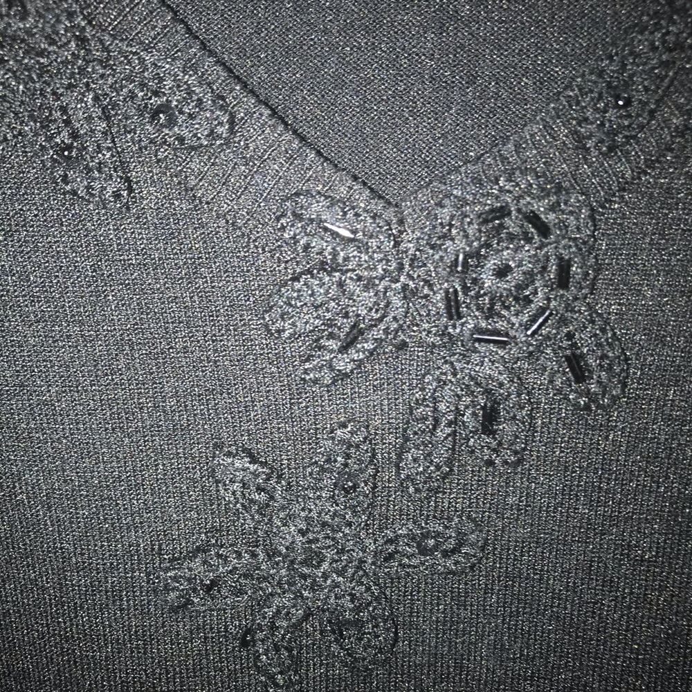 Top - Picture 2 of 5